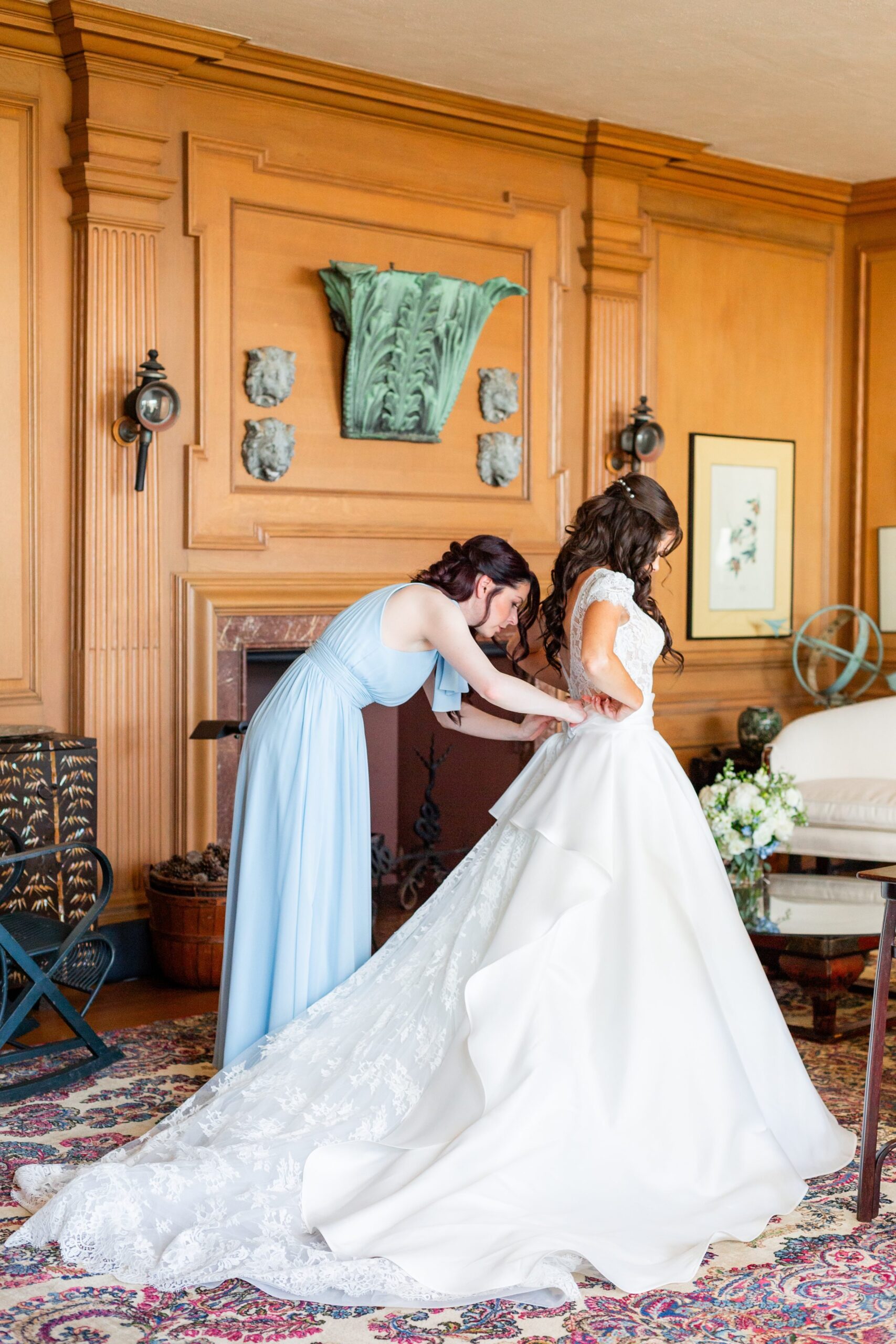 Newport Oceanfront Wedding at a Private Home 03.jpg