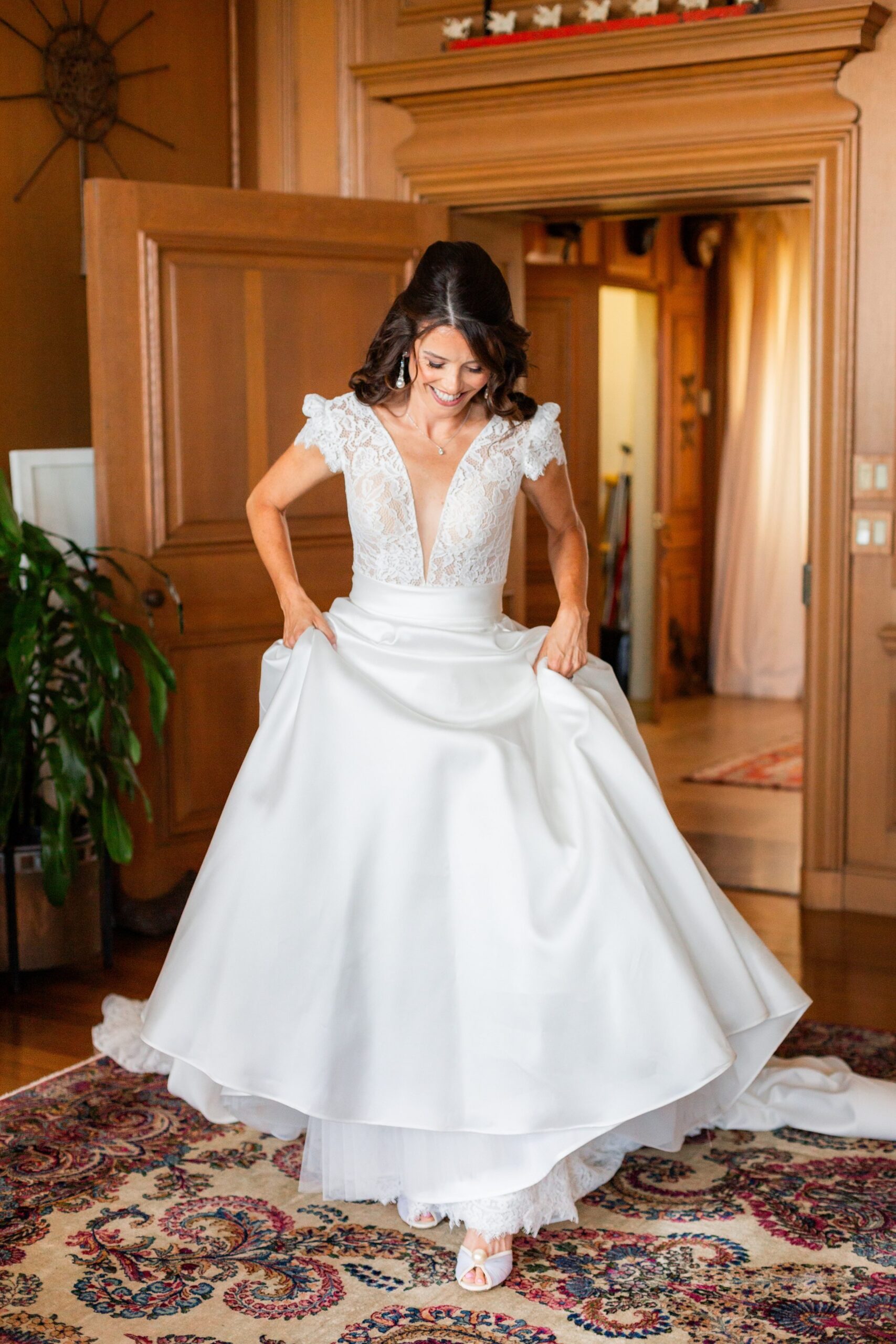 Newport Oceanfront Wedding at a Private Home 04.jpg