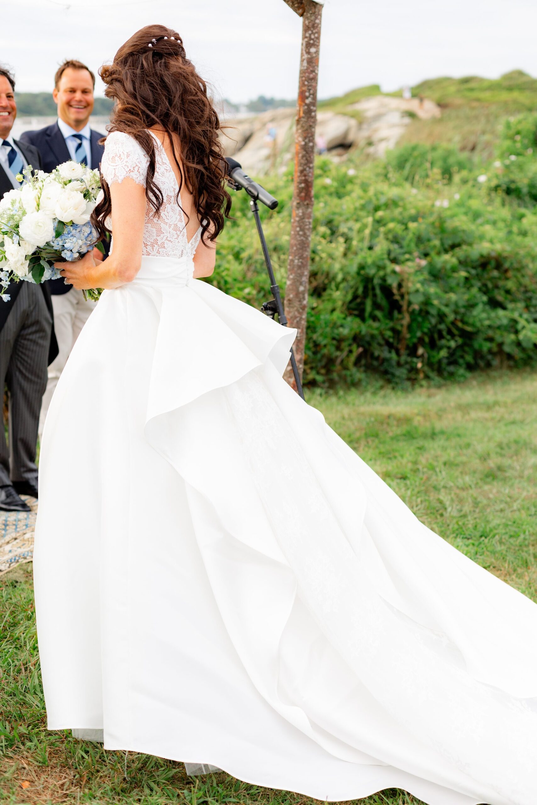 Newport Oceanfront Wedding at a Private Home 15.jpg