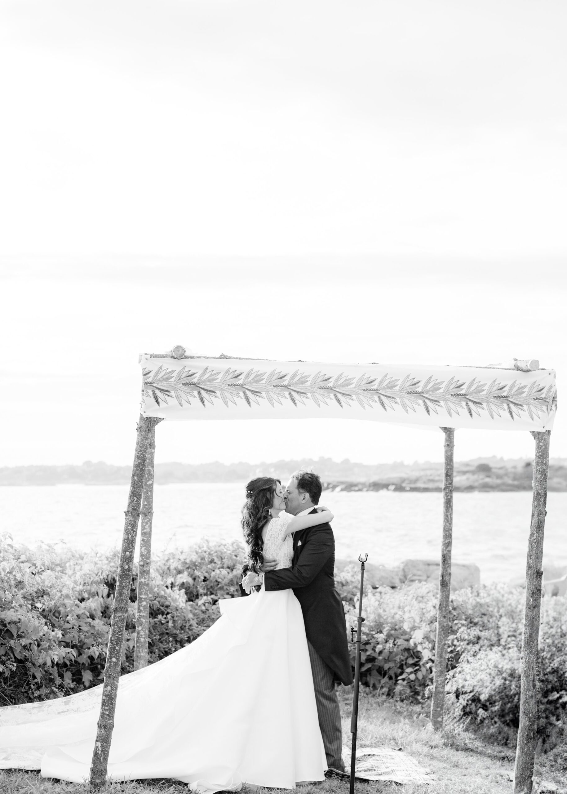 Newport Oceanfront Wedding at a Private Home 20.jpg