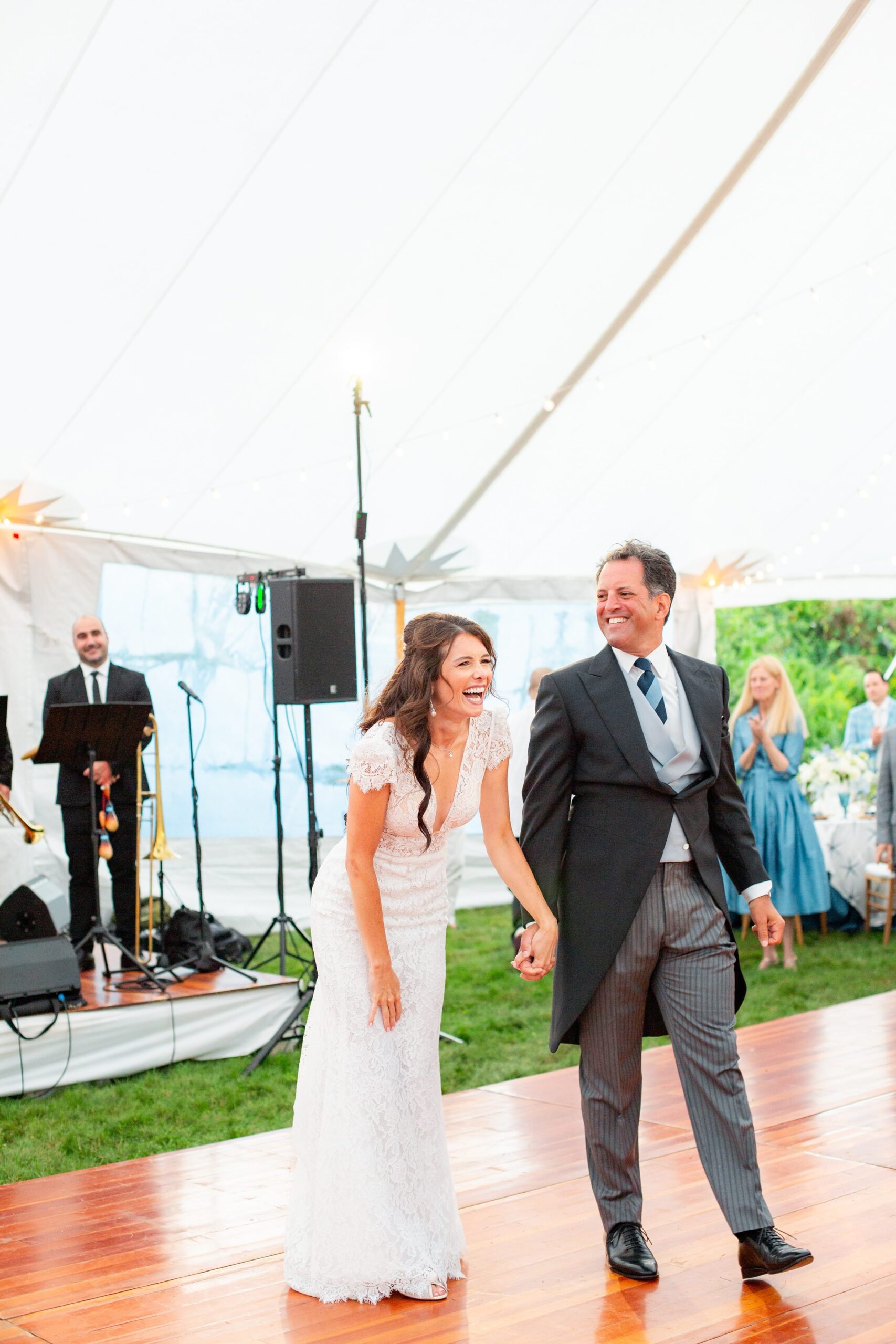 Newport Oceanfront Wedding at a Private Home 40.jpg