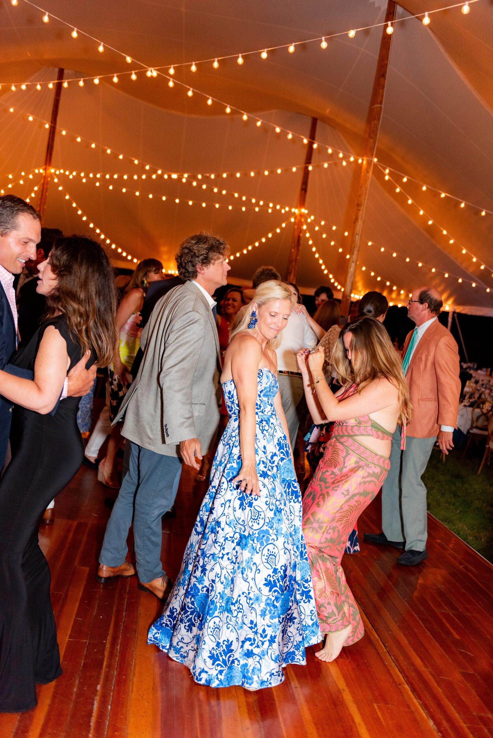 Newport Oceanfront Wedding at a Private Home 47.jpg