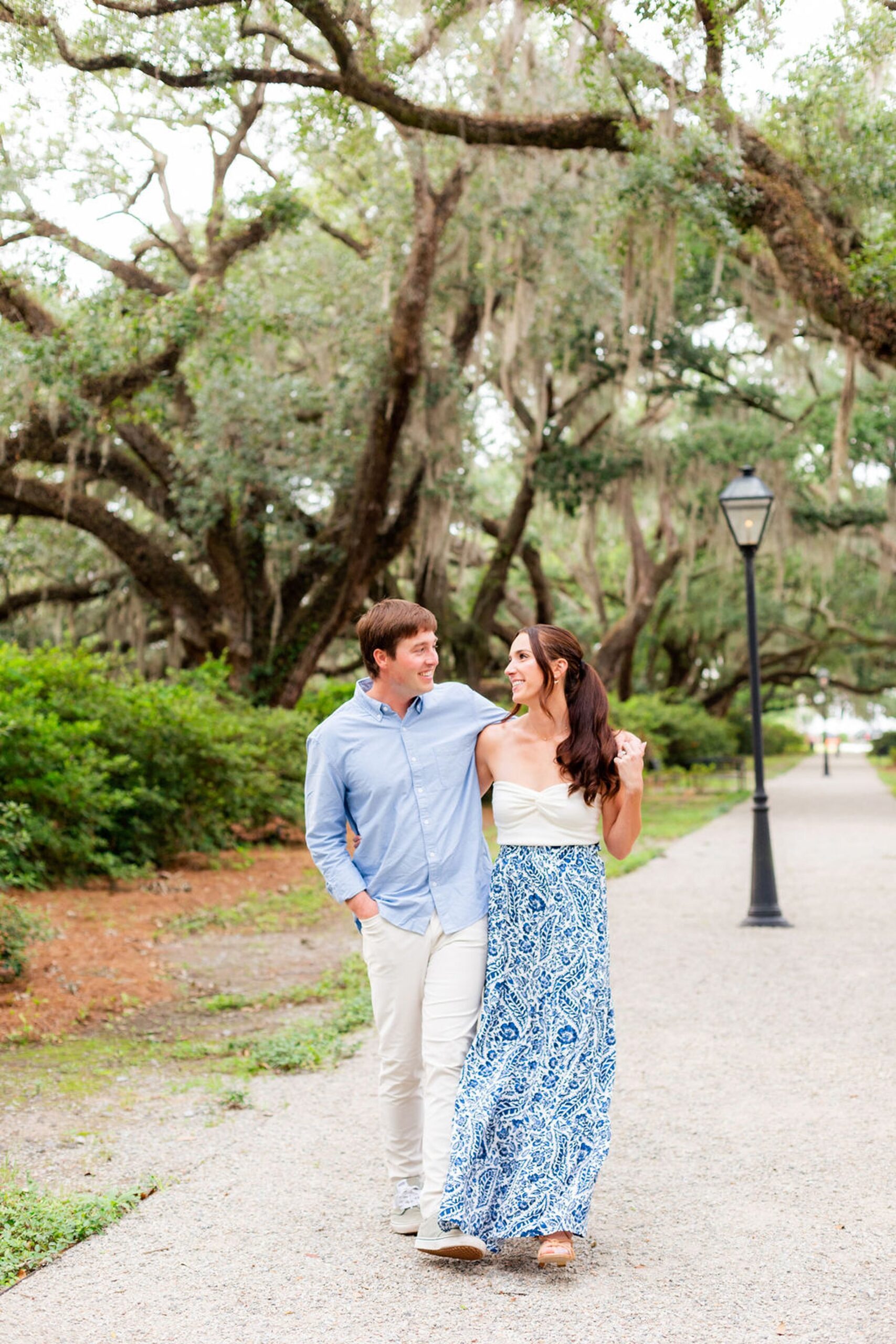 Downtown Charleston South Carolina Engagement Photos11.jpg